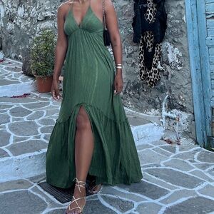 Elegant Green Maxi Dress with open back
